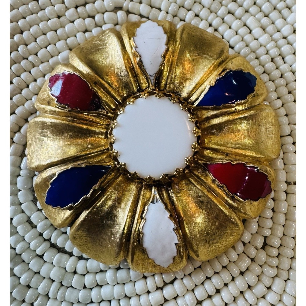 Vintage gold tone brooch pin large flower red white blue enamel white milk bead - Picture 3 of 6